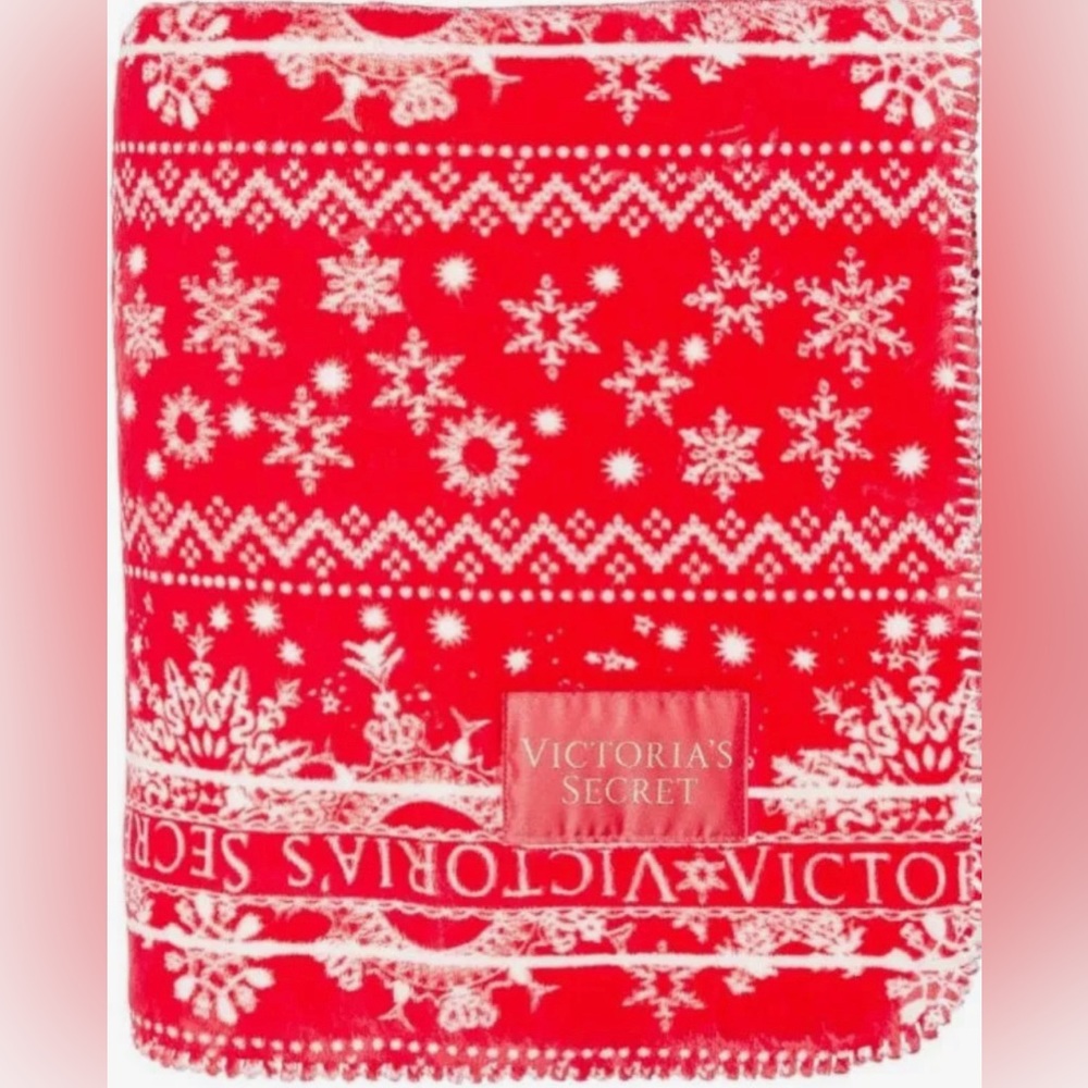 ❤️❤️NIB❤️❤️ New Victoria's Secret VS Plush Sherpa Red White Snowflake Blanket